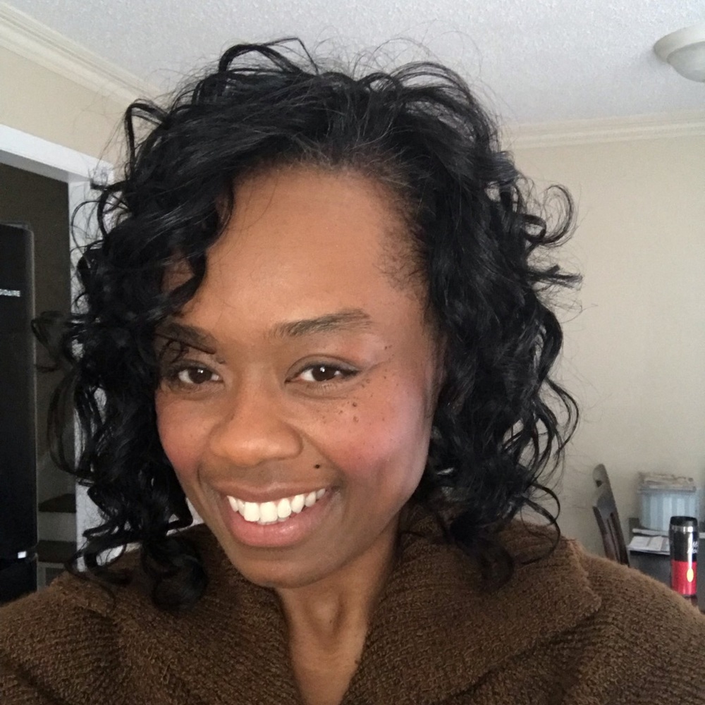 Meet your Posher, Quija